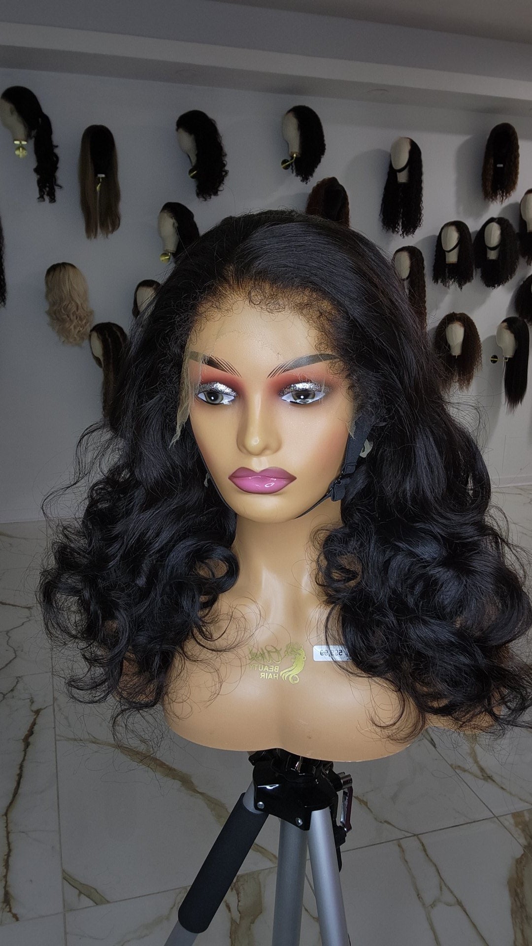 TRESSES À ONDULATIONS PROFONDES 28" DENTELLE 13×6 HD 1B