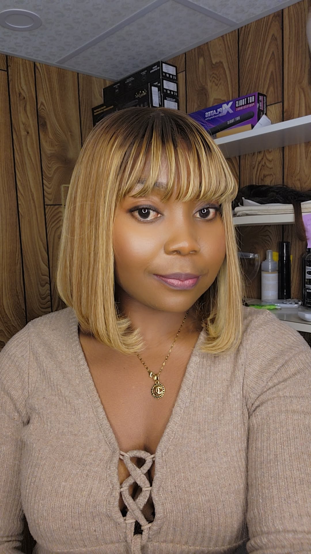 COUPE CHINOISE BLONDE PIANO