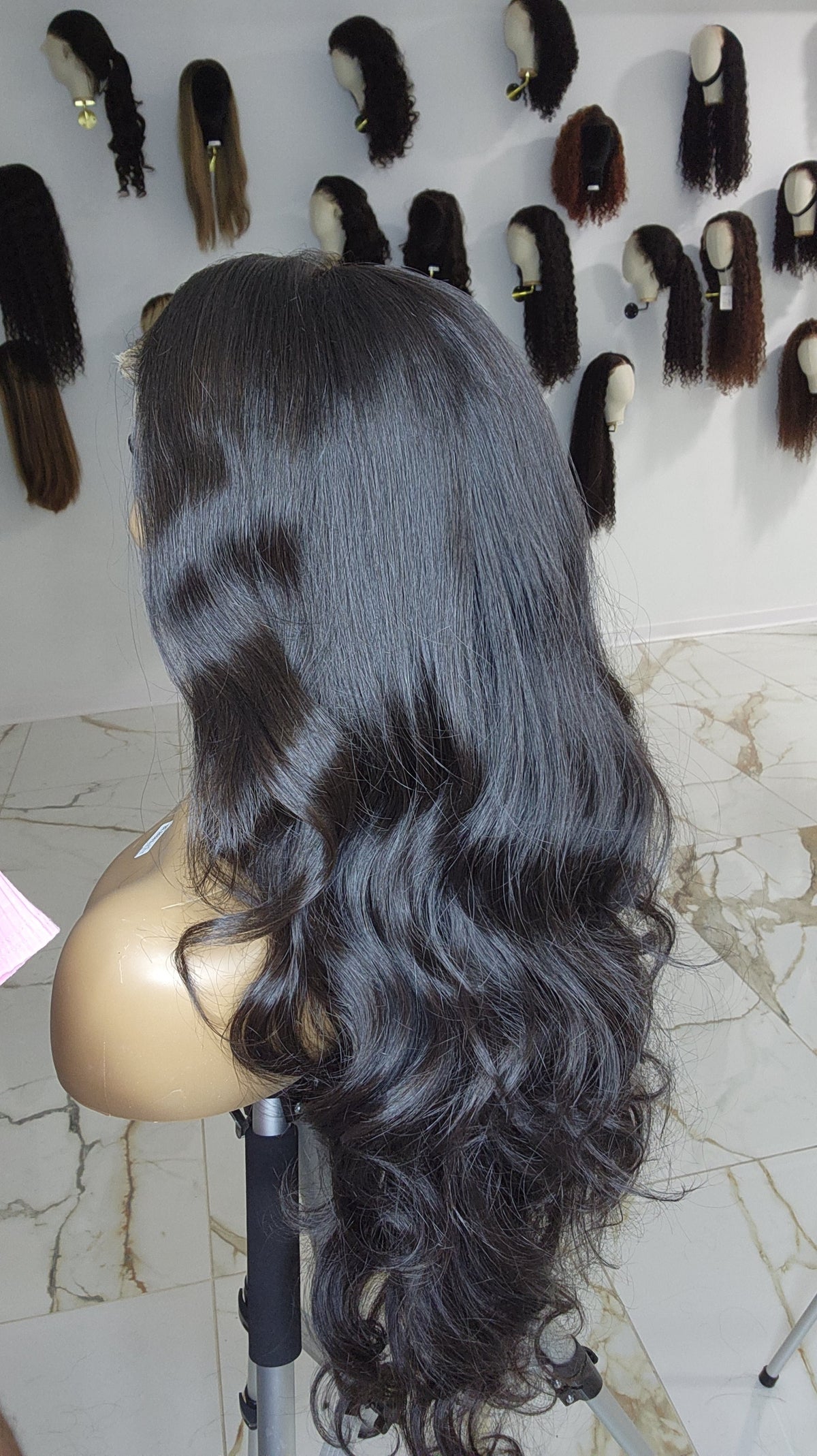 BOSTON 26" LUXURY HAIR 13×6 HD LACE 1B 470g