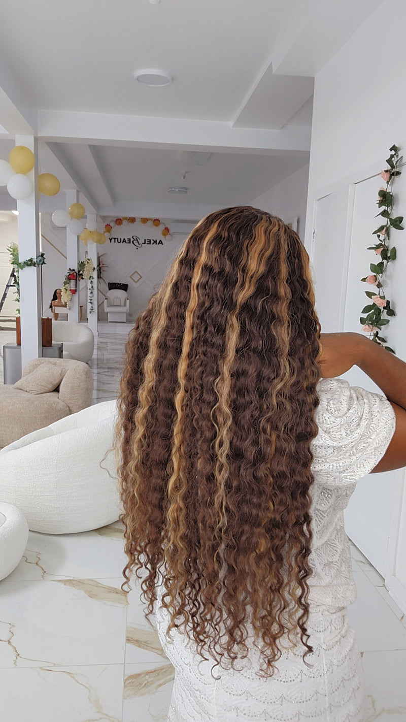 KATTY 28" 7×7 HD PIANO  CURLY BRÉSILIENNE 350g