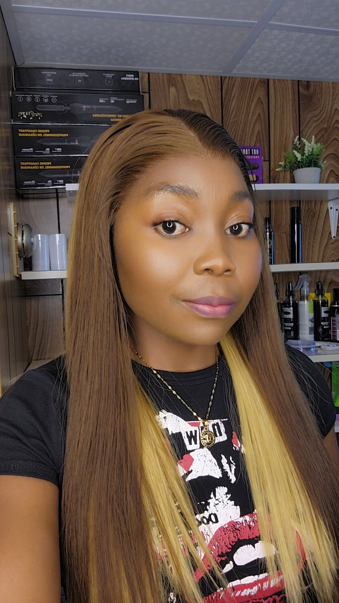 BLONDE/CHATIN 20" DENTELLE HD SANS COLLE