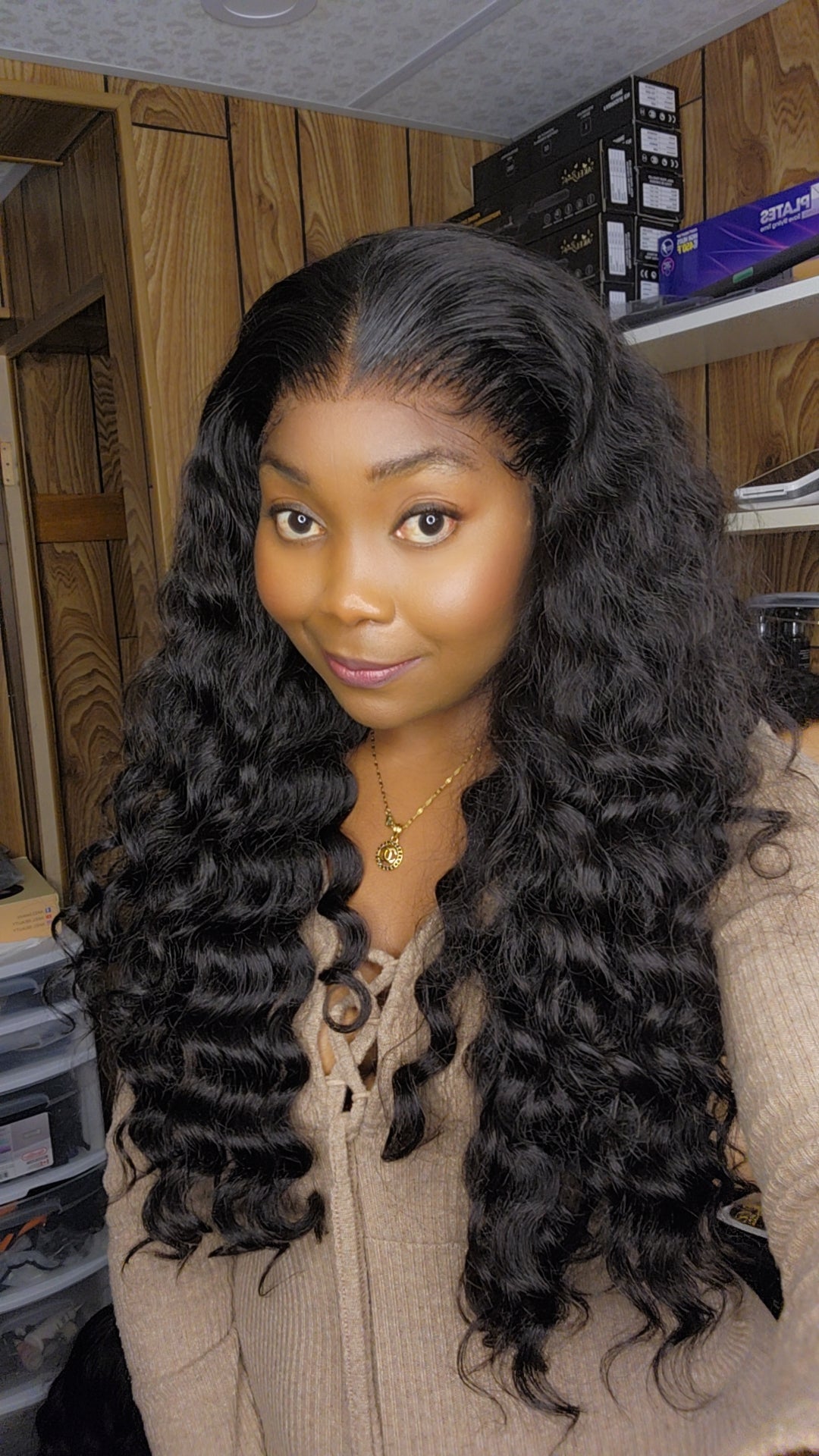 CECILIA 24" DENTELLE HD SANS COLLE