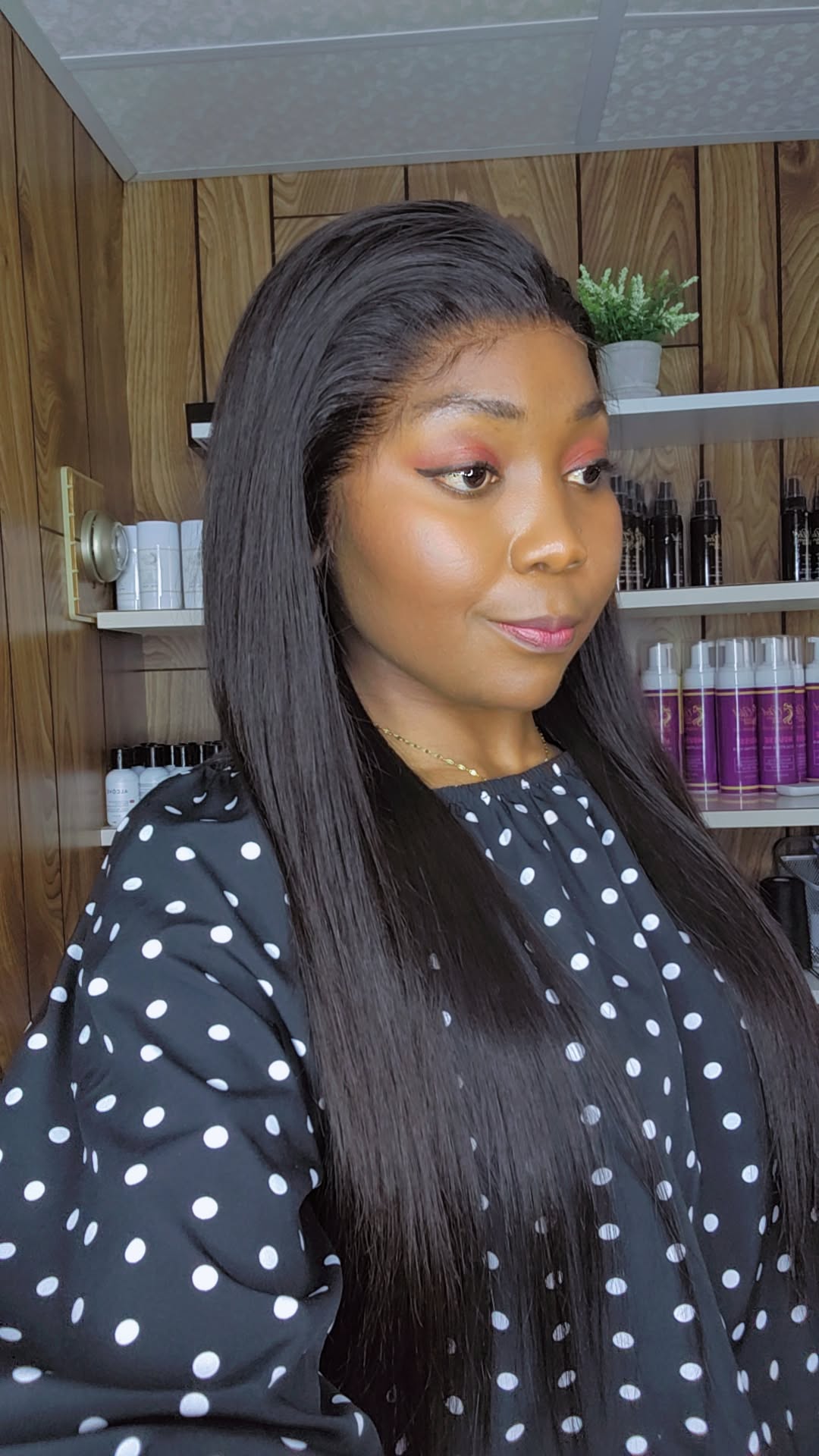 LISSE 20" DENTELLE SANS COLLE