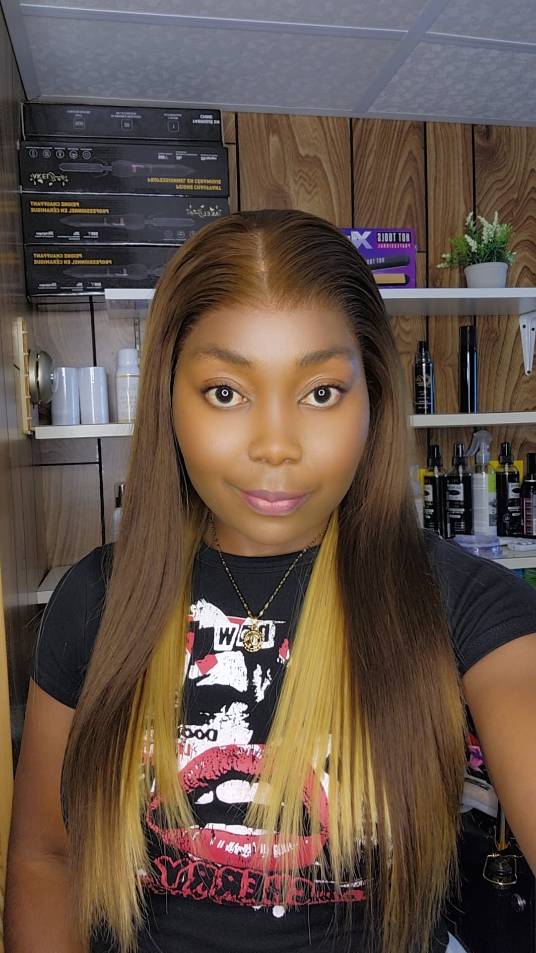 BLONDE/CHATIN 20" DENTELLE HD SANS COLLE