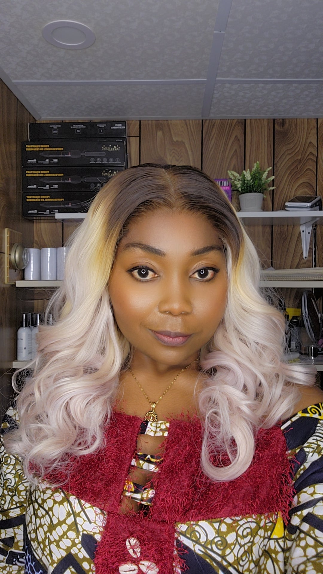 Cheveux blonds ondulés et rebondissants, fermeture 18 pouces, 5×5