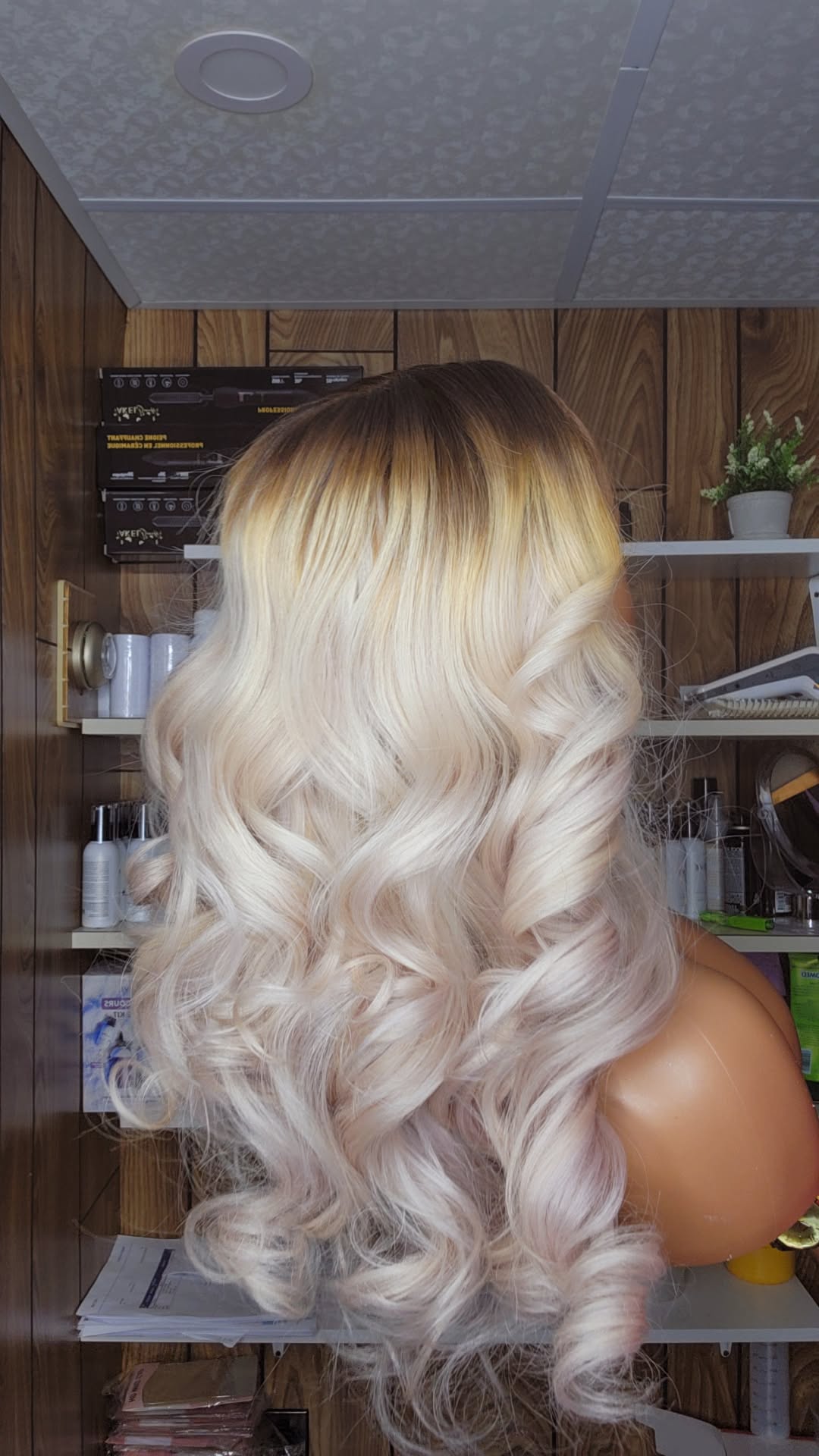 Cheveux blonds ondulés et rebondissants, fermeture 18 pouces, 5×5