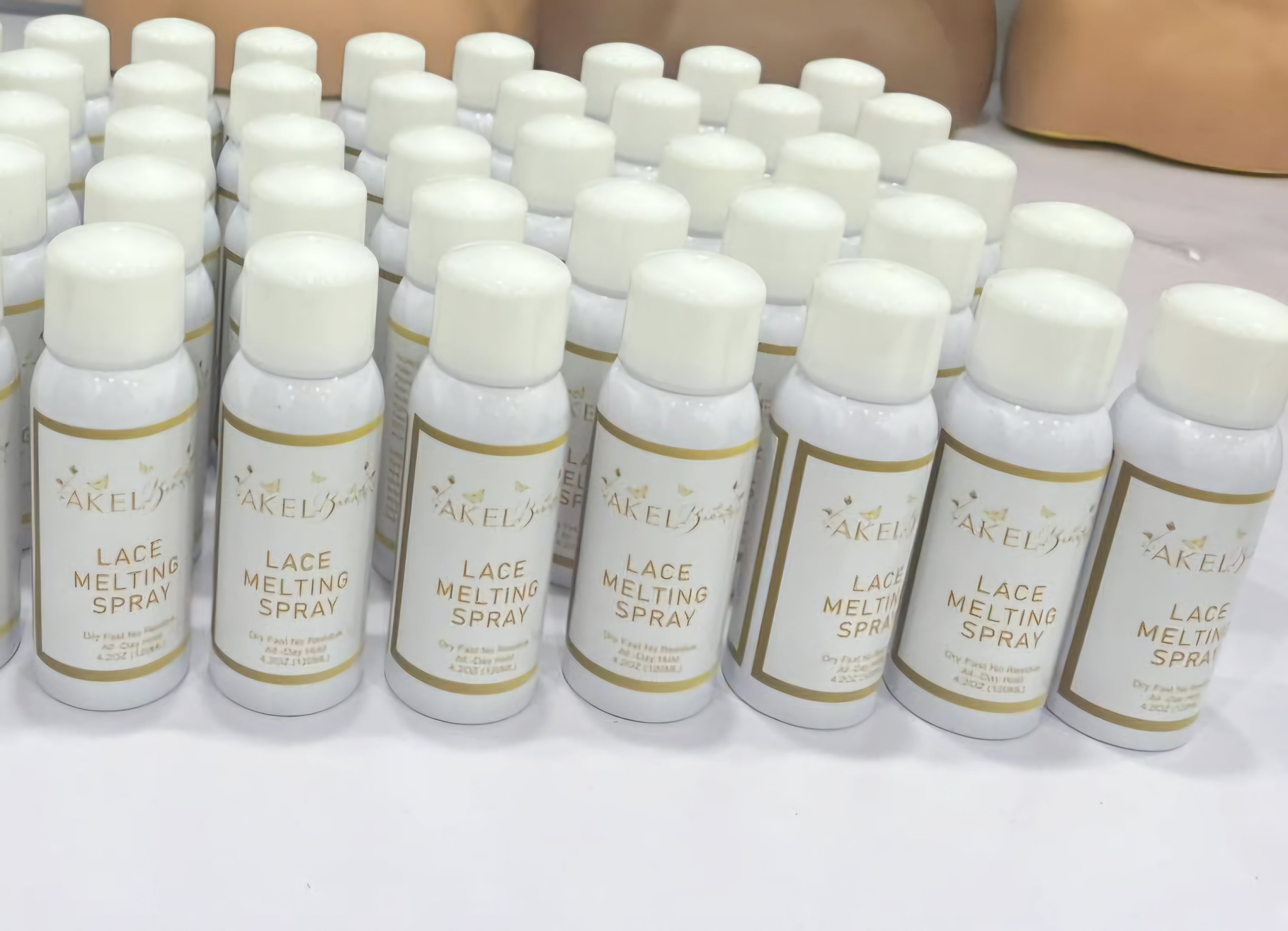 SPRAY FONDU POUR DENTELLE