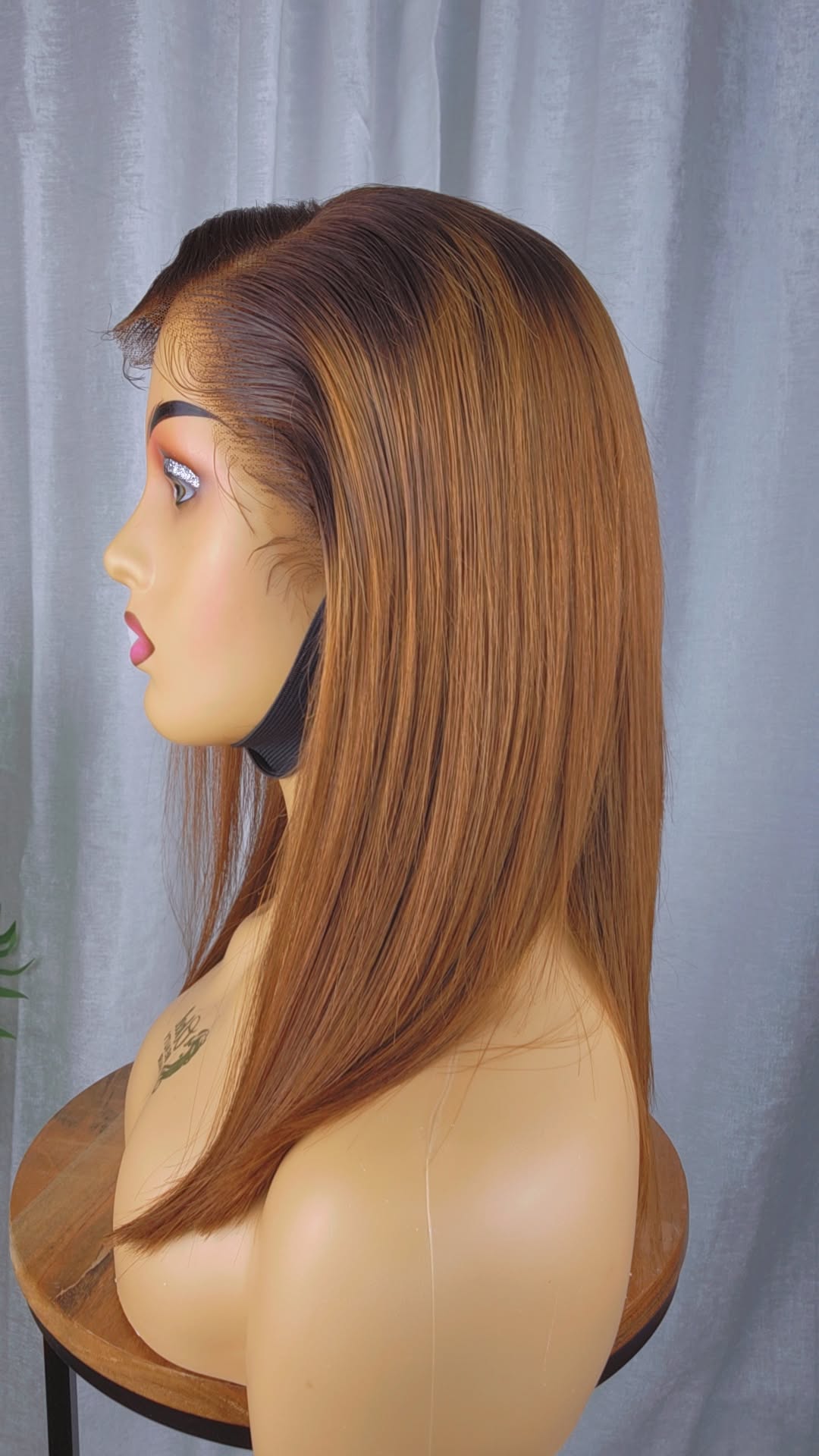 RUSSE 14" DENTELLE SANS COLLE