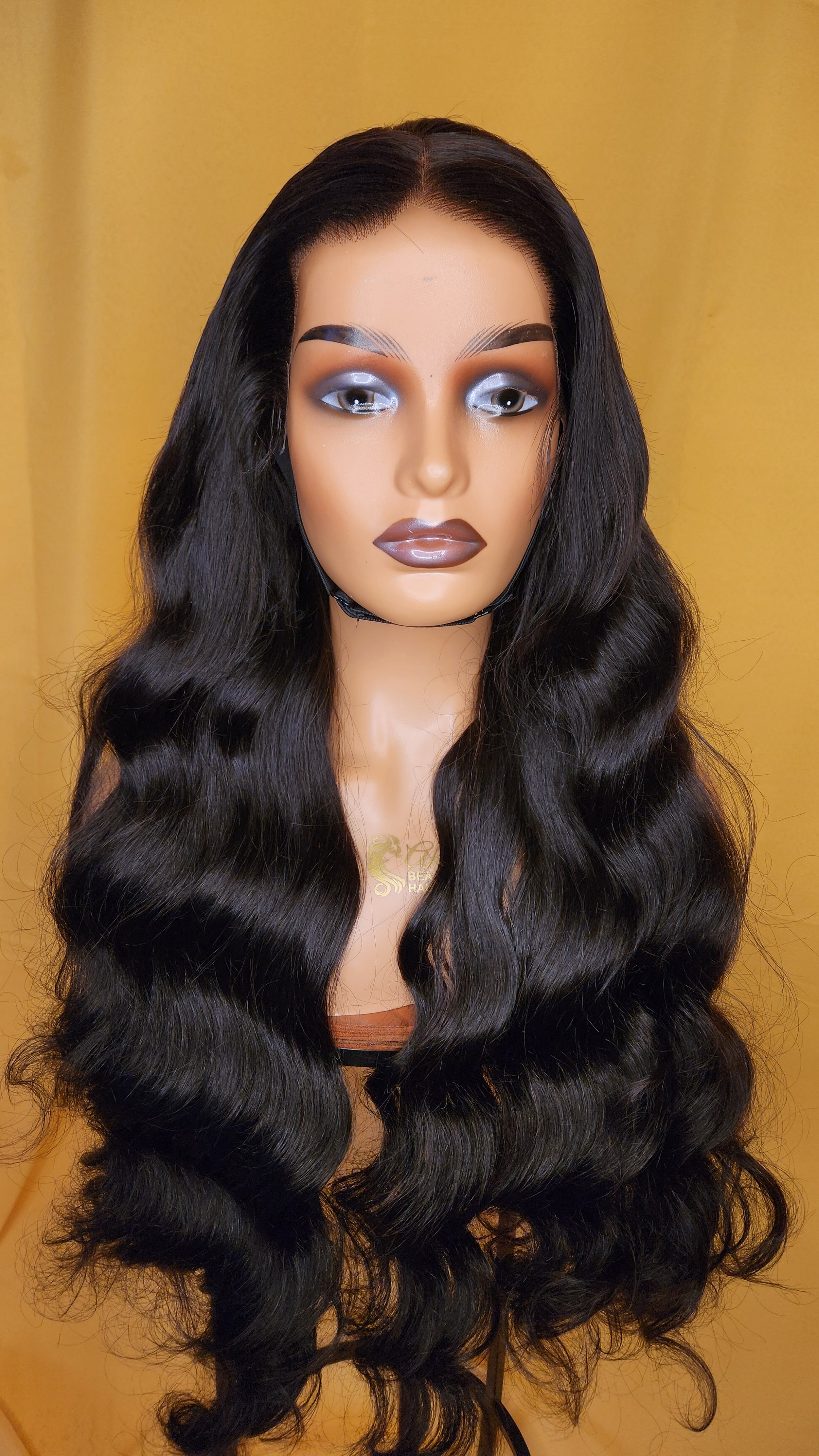 KATALINA BOUCLÉE 28" DENTELLE HD SANS COLLE