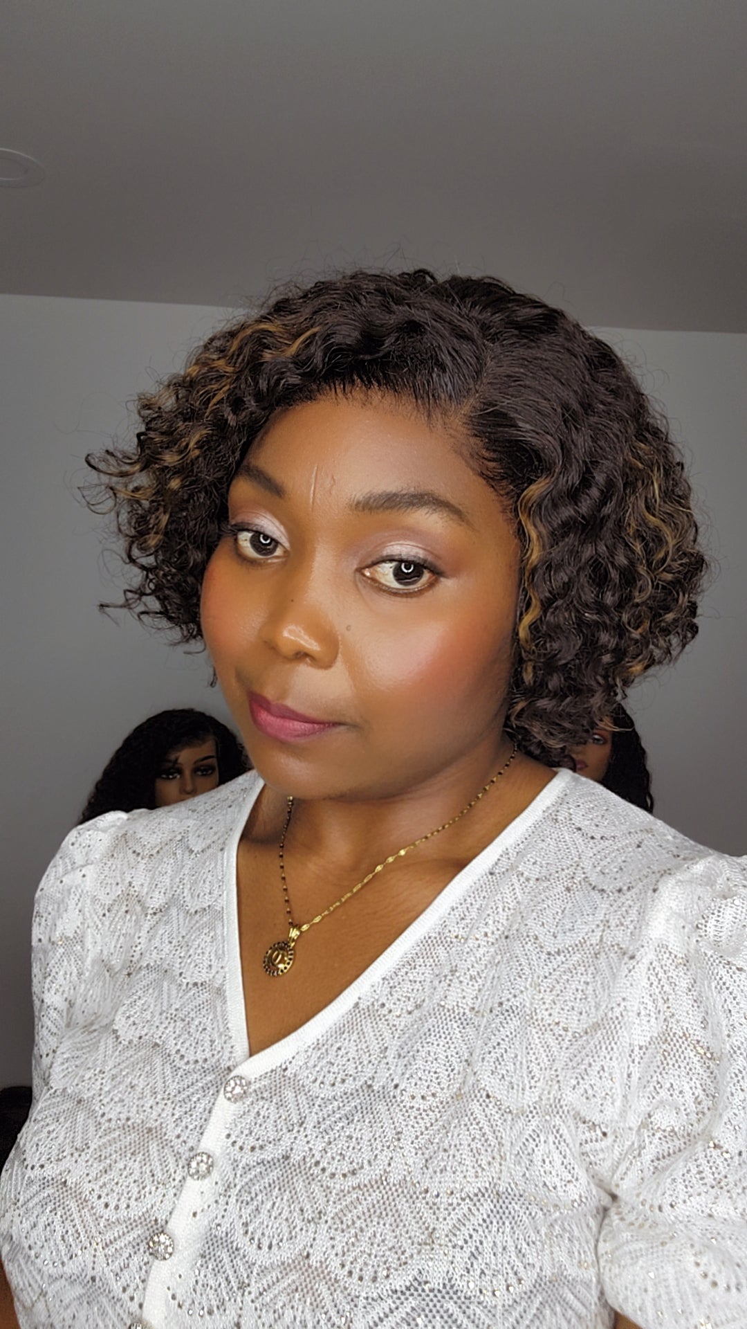 PIXIE CURLY MECHES