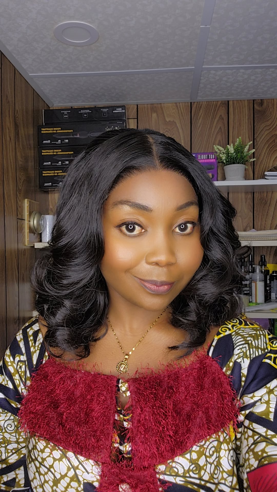 Bouncy wavy 14" CLOSURE 5×5 HD 1B