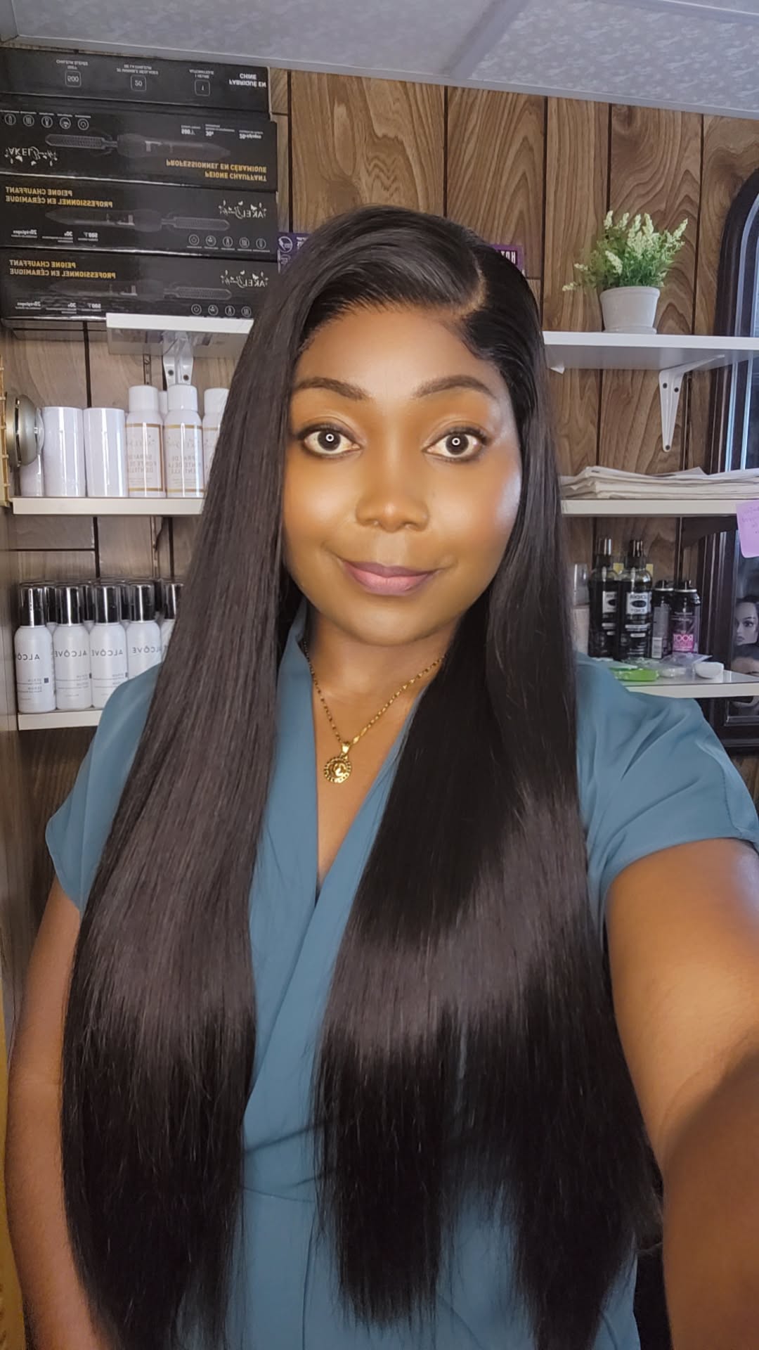 KARLA 24" 1B/30 DENTELLE HD SANS COLLE