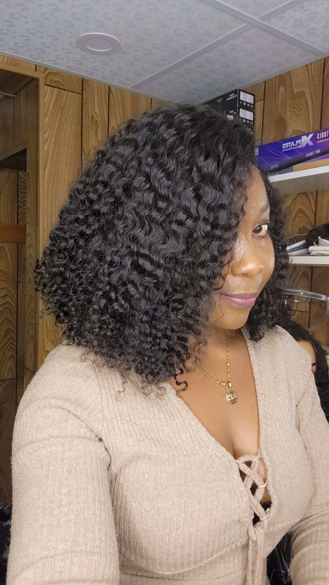 Cheveux bouclés birmans 12" avec fermeture 5×5 HD