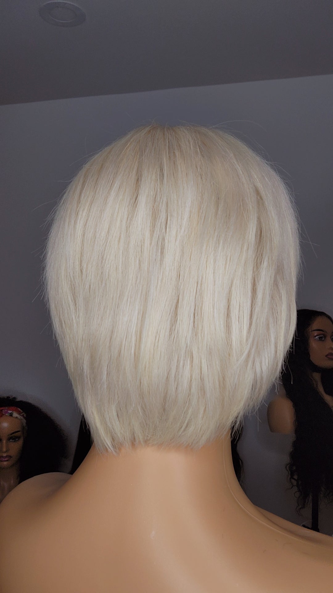 PIXIE CUT BLONDE