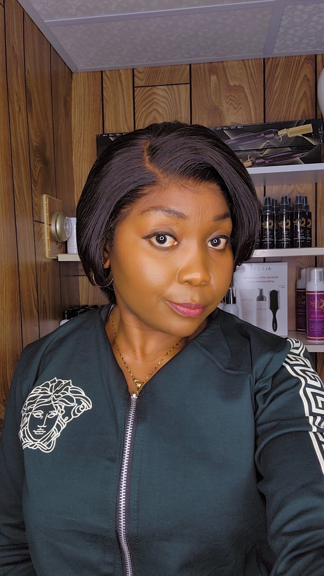 COUPE GARÇONNE LISSE SANS COLLE 1B