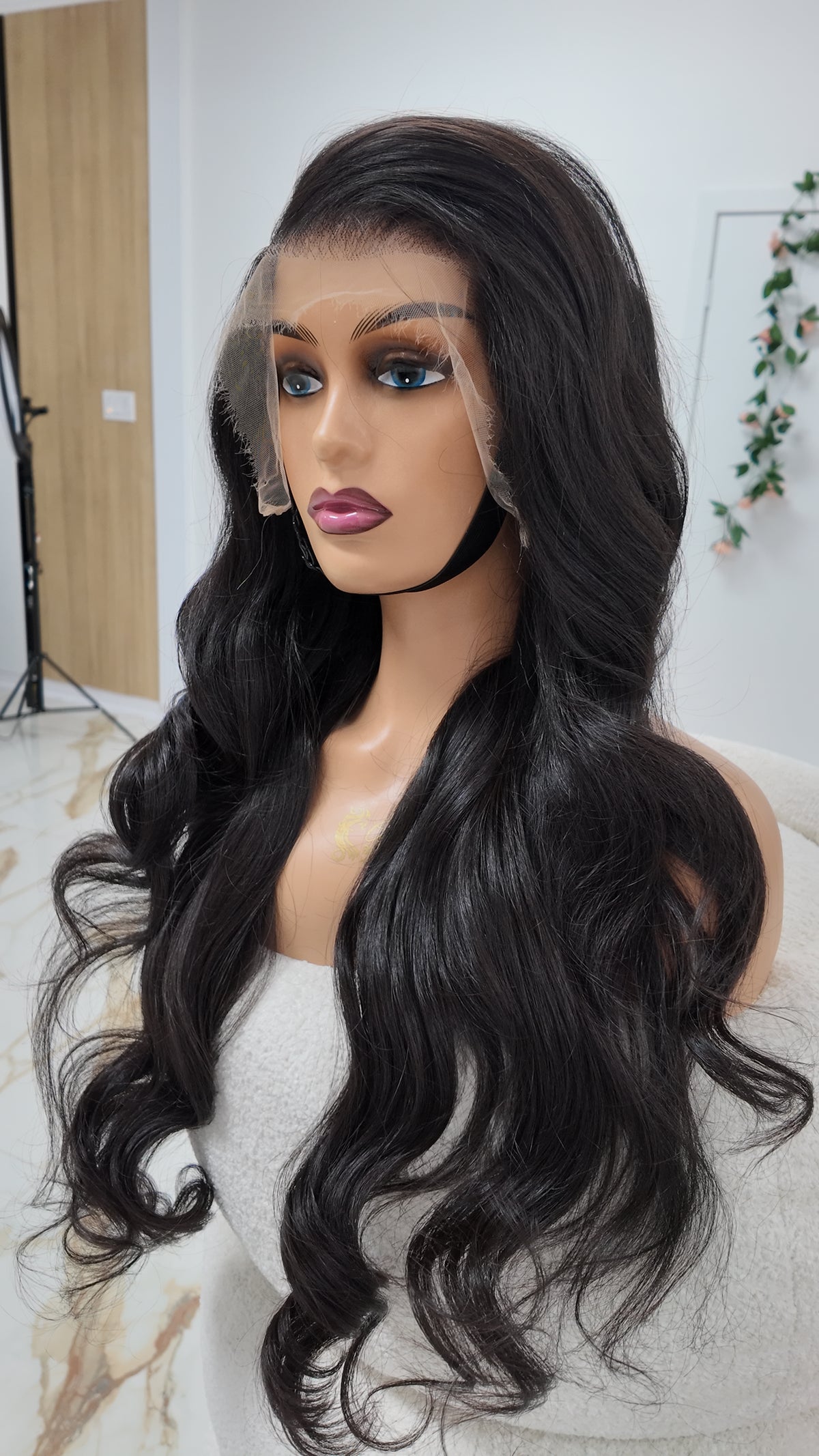 BOSTON 26" LUXURY HAIR 13×6 HD LACE 1B 400g
