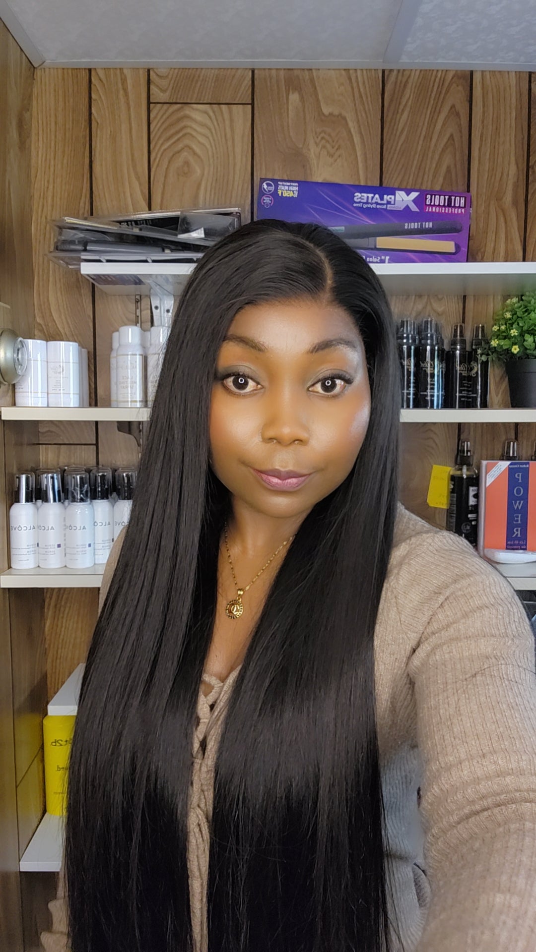 ELENA 28" DENTELLE HD SANS COLLE NATURELLE